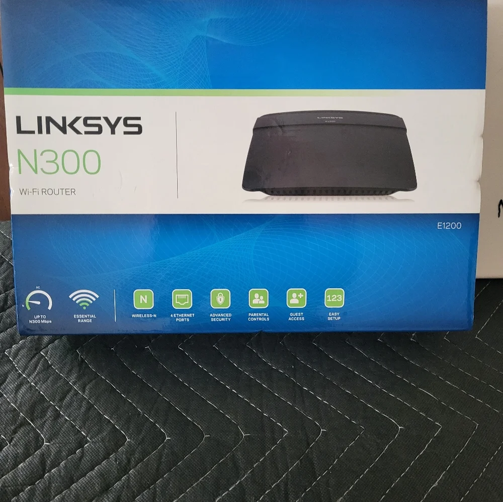 Linksys Router - Picture 2 of 11